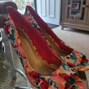 Floral heels size 8